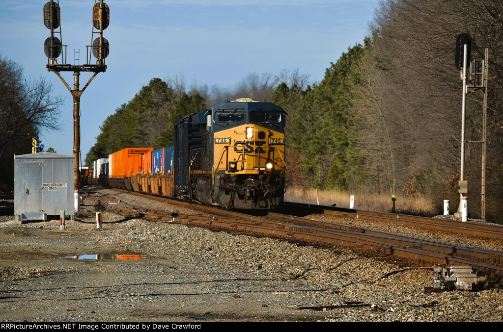 CSX 745